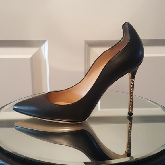 Valentino Garavani Shoes - 🎉HPx3🎉 Valentino Garavani  Black Heels